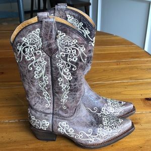 Corral Teen Crater Bone Embroidered Western Boots, Size 3